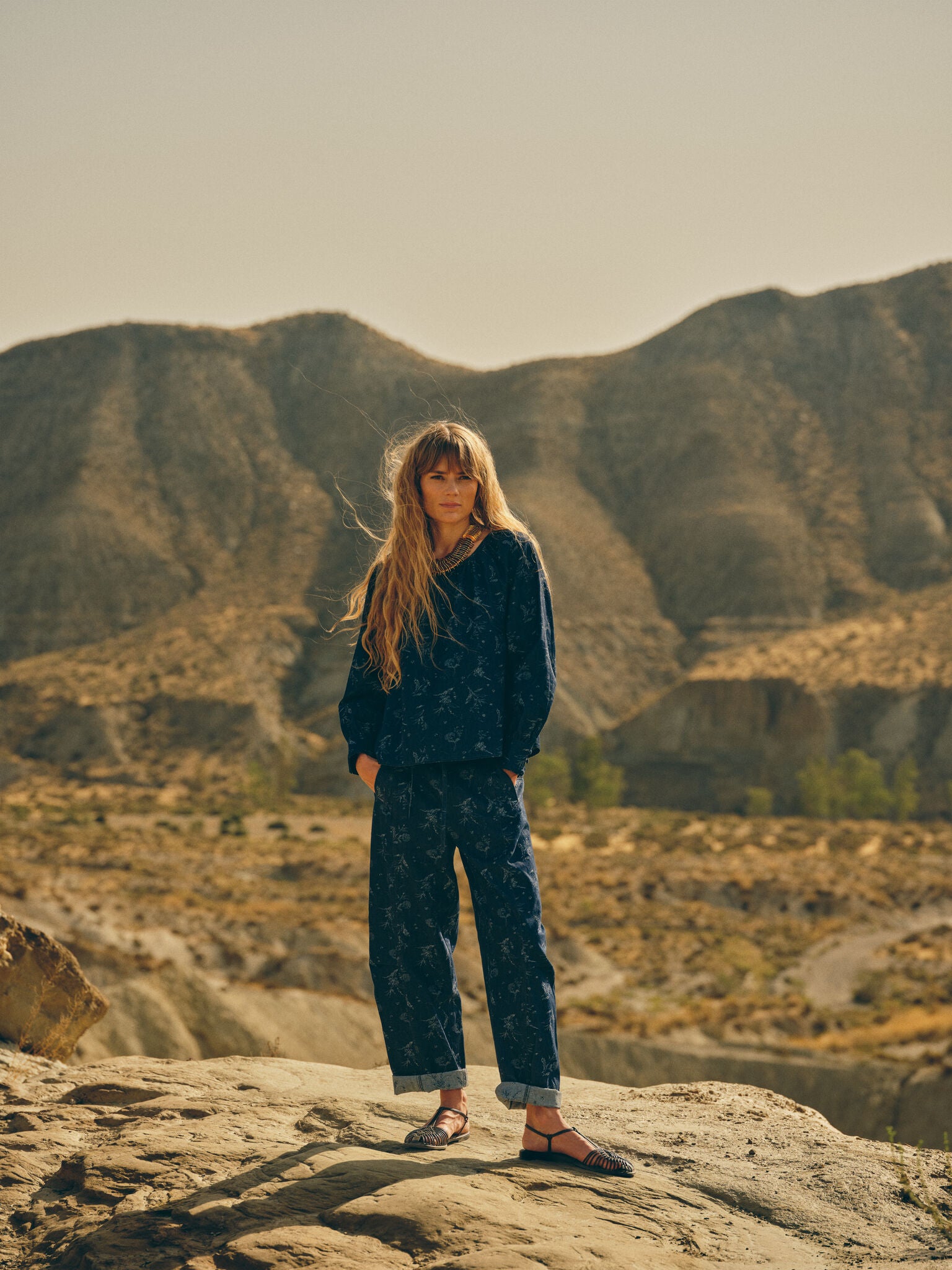 Modelshot / Dark Denim / Detail